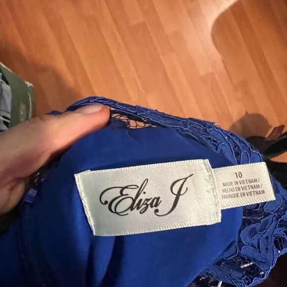 Eliza J BLue Lace Dress Size 10 - Picture 5 of 5